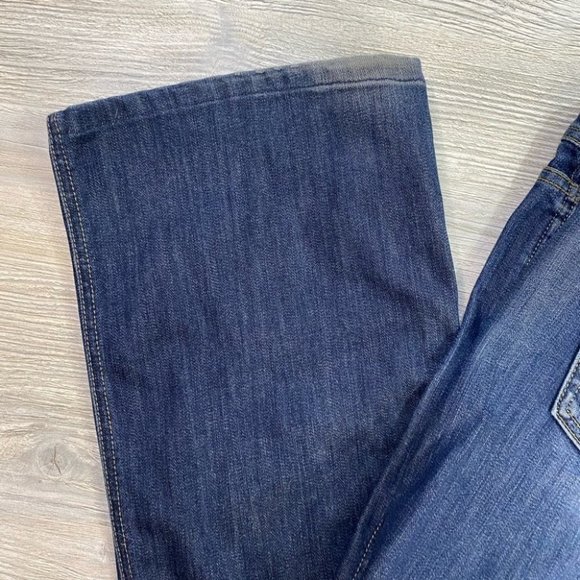 Joe’s Boot Cut Stretch Jeans - Picture 4 of 10